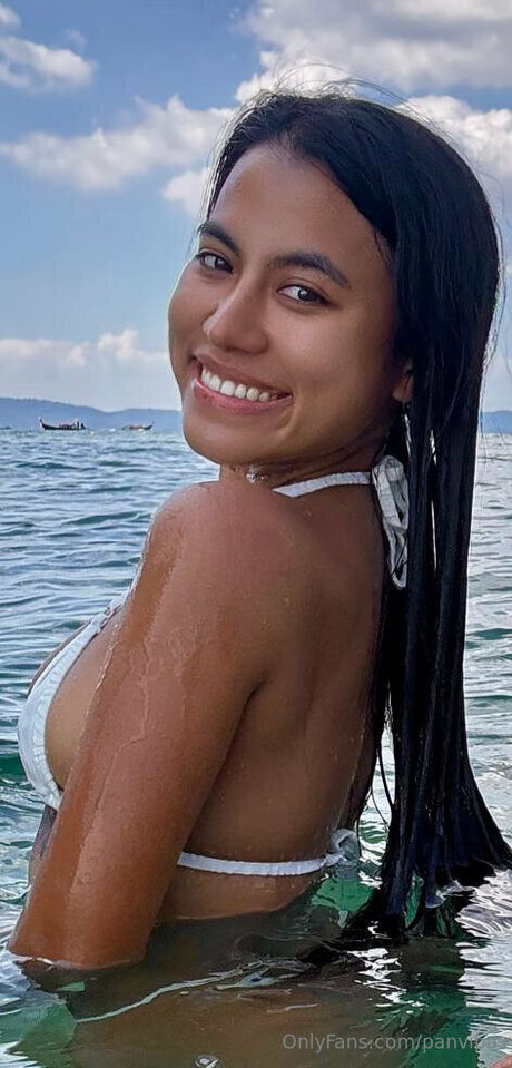 cum on glasses onlyfans art naked pic