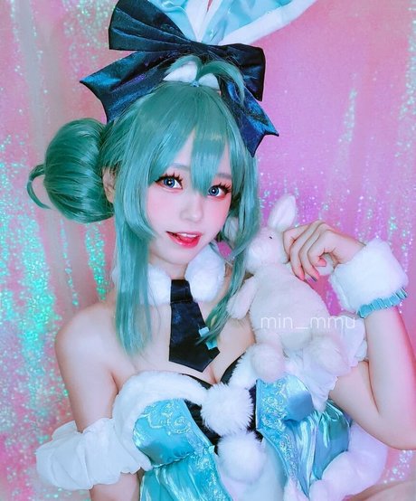 min cosplay pornstar nude picture