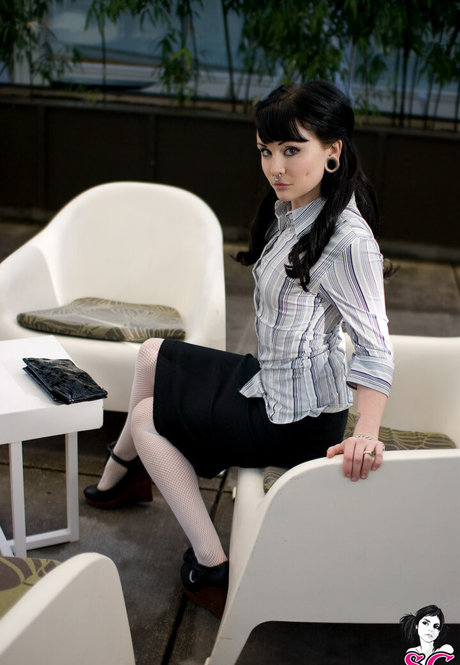 Elle Stranger star nice galleries