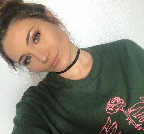 Kelsea Forti erotic model pic