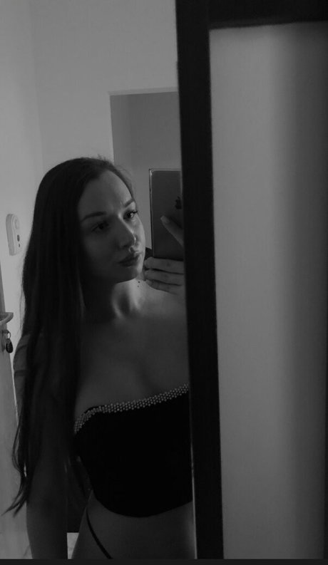 claudiroxa star sexy pic