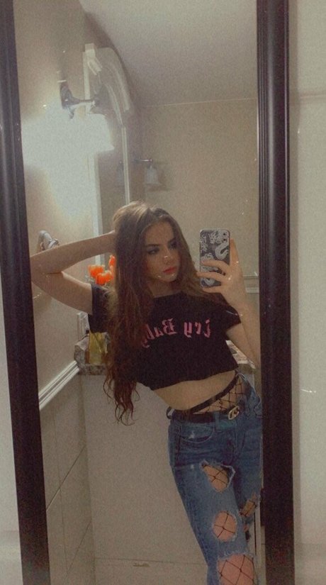 Alyshia Harvey star pornographic image