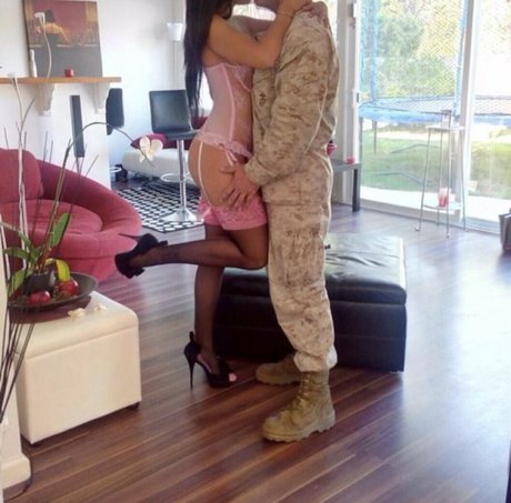 HotwifeGoodLife33 exclusive pornstar gallery