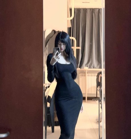 petite milf onlyfans beautiful nude pic