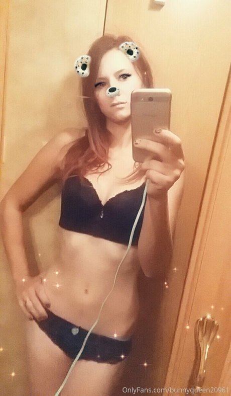 bunnyqueen20961 sexy actress photos