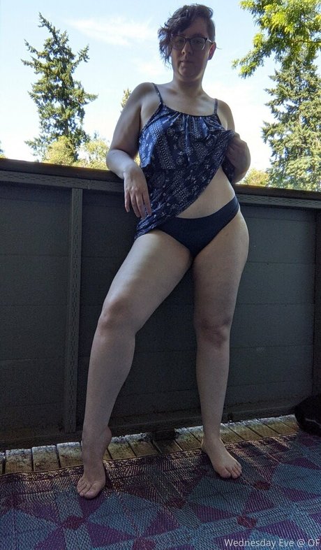 wednesdayeve free star nude image