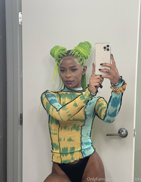 complexricki xxx star galleries