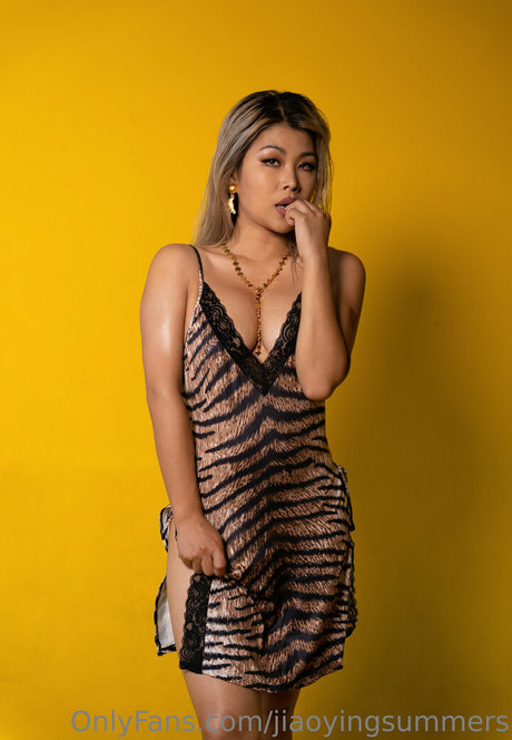 jiaoyingsummers beautiful actress picture