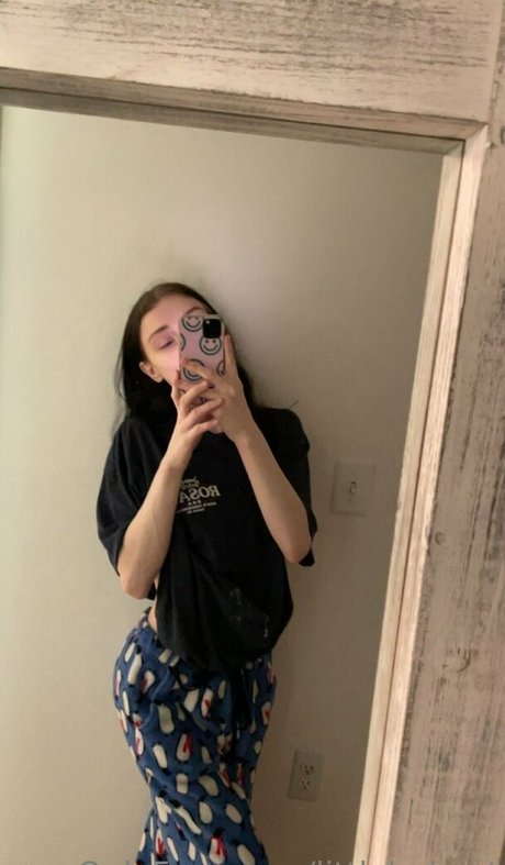 littlebabyyt erotic pornstar photo