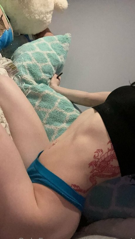 littlebabyyt nude pornstar image