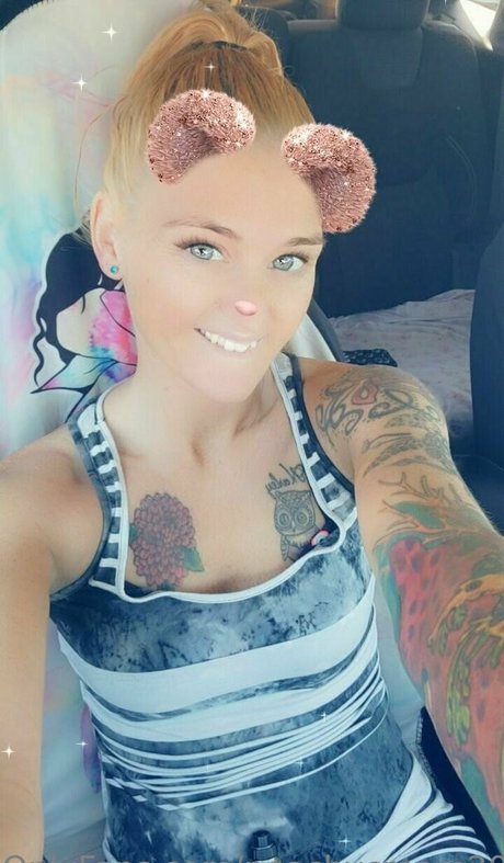 peachycream2017 pornstar pretty pics