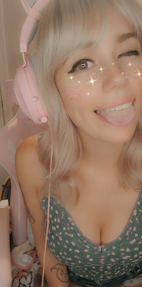 brattty succubus model perfect photos