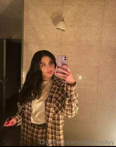 little mollyy star sexy photo