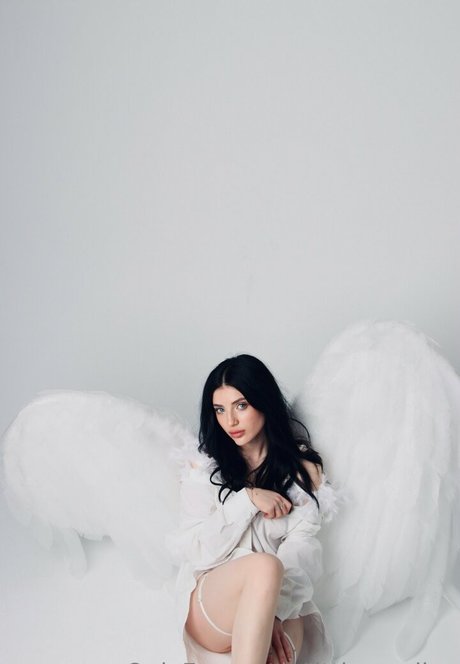 little mollyy top actress image