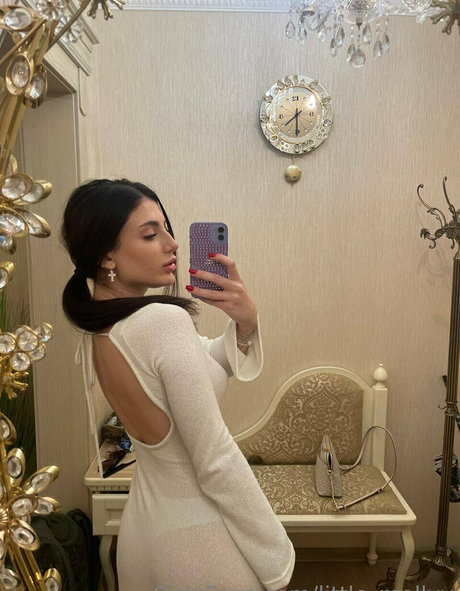 little mollyy model exclusive galleries