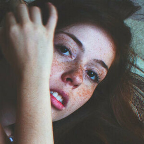 thaysvita_ star naked images