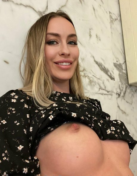 sweet sandra sexy pornstar pic