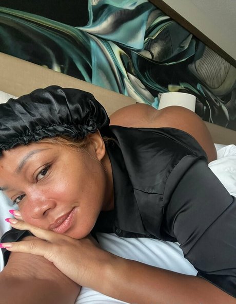 eatmahkandyfree model nudes pic