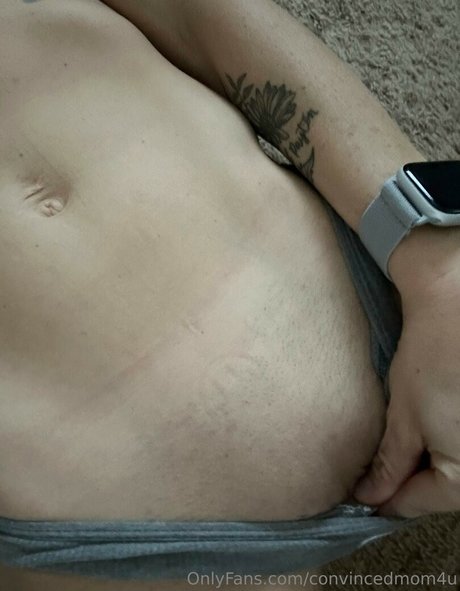 Convincedmom4u exclusive pornstar pic