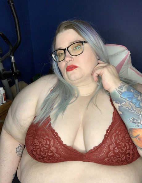 adenahx xxx actress img