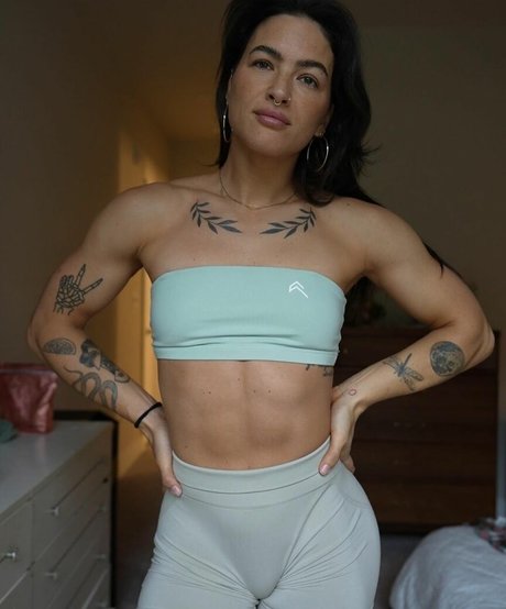 Kelly Matthews xxx model galleries