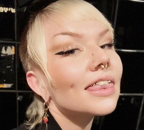 Danni Kancho pornstar high quality img