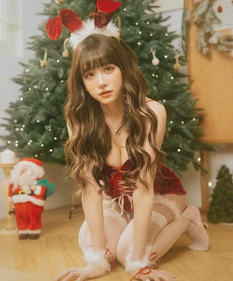 et 1231 nude pornstar gallery