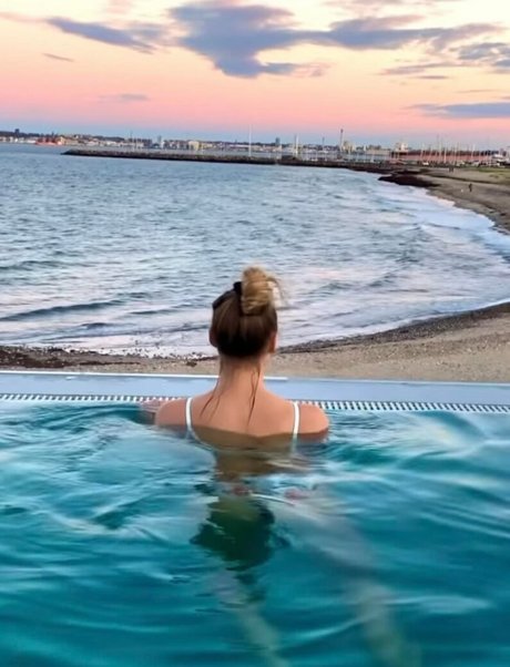 Rachel Dixon pornstar exclusive photo