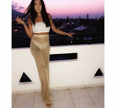 Chloe Reynolds pornstar nude pic