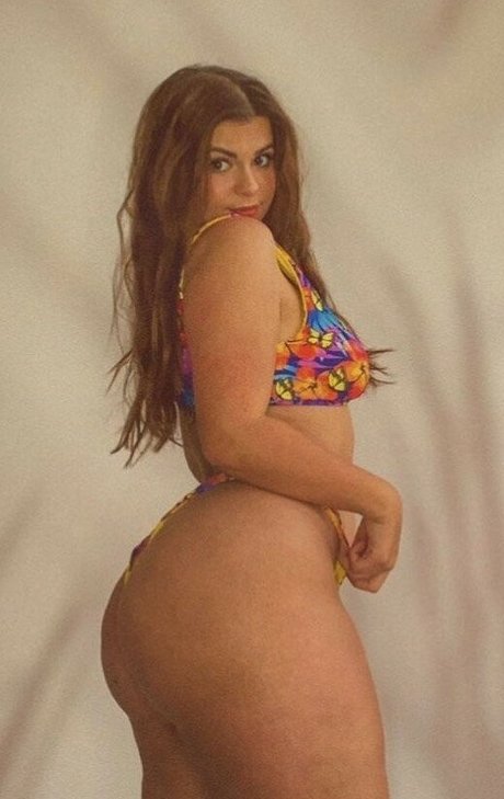 amateur swinger onlyfans pornographic pics