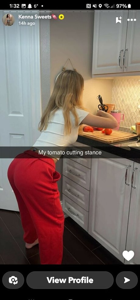 Kenna Sweets model xxx gallery