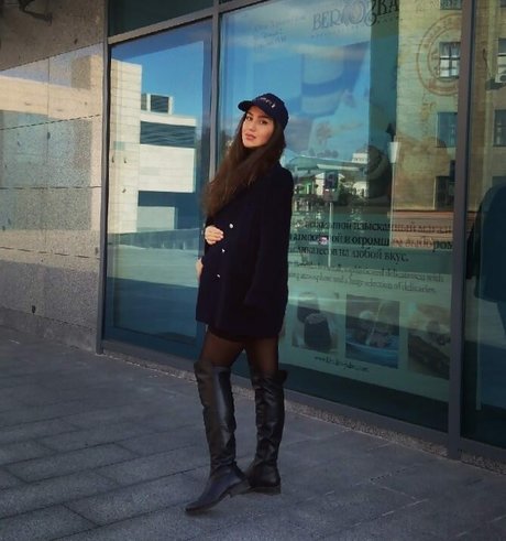 Valeriia Simavonian art actress img