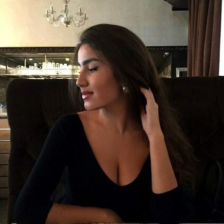 Valeriia Simavonian hd star pic