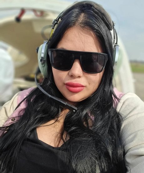 Naty Mari sexy actress picture