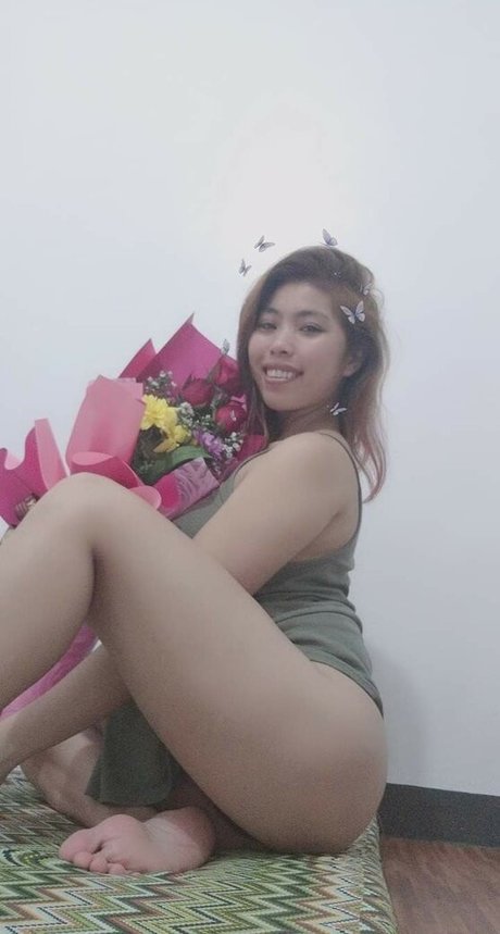 BustyCia model erotic photos