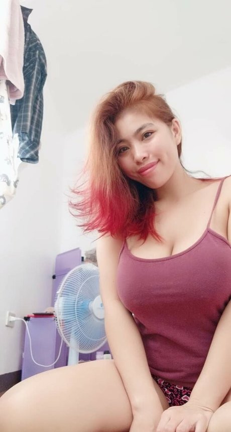 BustyCia best star pic