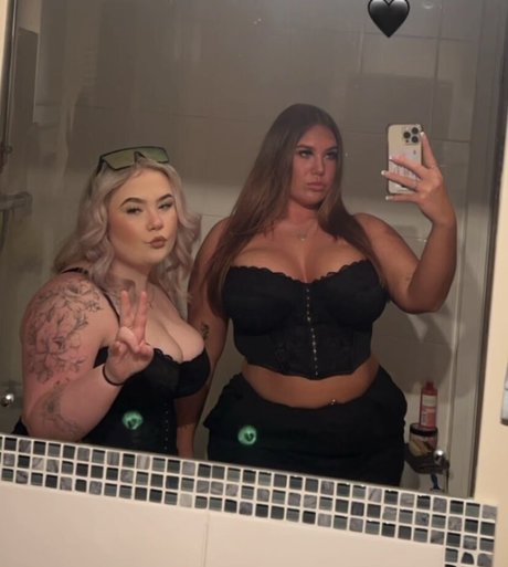 ellierobsxx nice pornstar photo