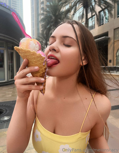 Melon Stacy sex actress img