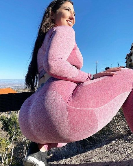 Hannah Nichole Kast pornstar hd gallery