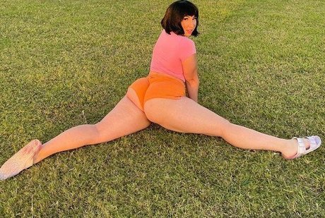 asian college onlyfans pornographic images