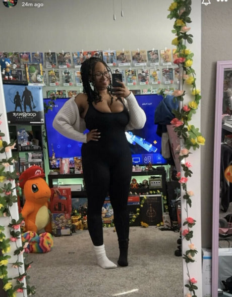 bedras nude actress photos