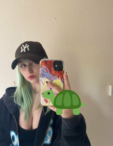 Allykitti erotic pornstar pictures