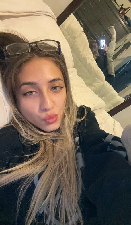 YellowMinimum6204 nudes star pics