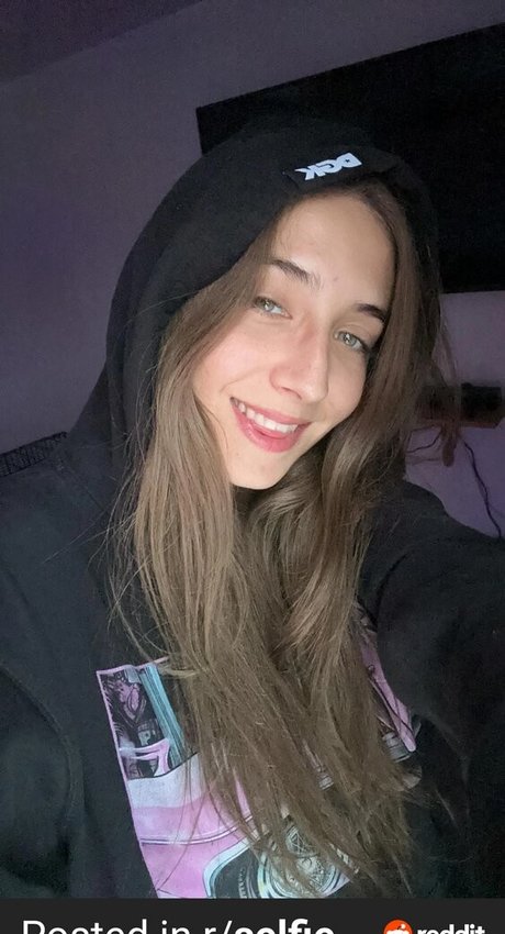 YellowMinimum6204 model erotic pics