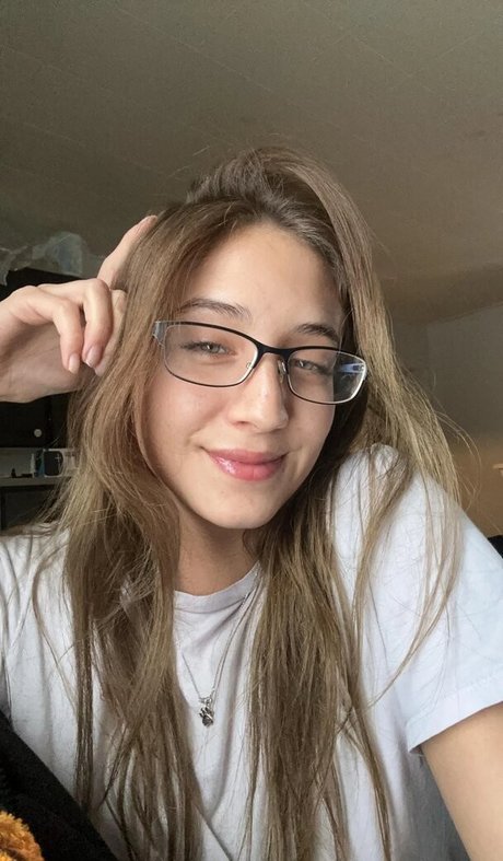 YellowMinimum6204 pornographic star picture