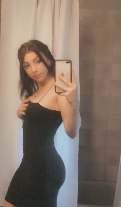 Madelinolivia high quality pornstar image