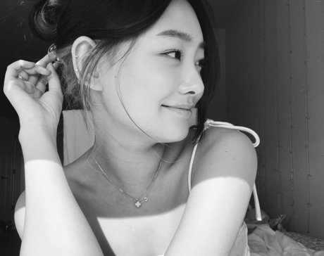 esblee pornstar pretty photo