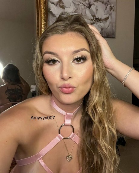 Amyyyy007 model pictures