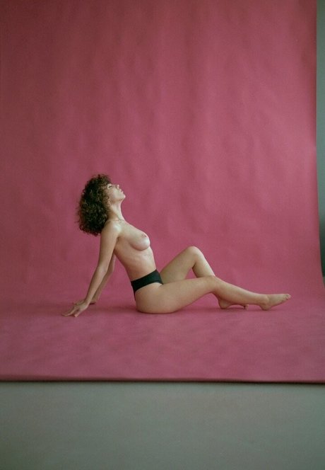 curlywiktoria pornstar perfect pics