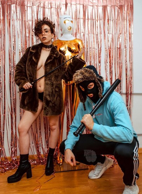 curlywiktoria perfect model gallery